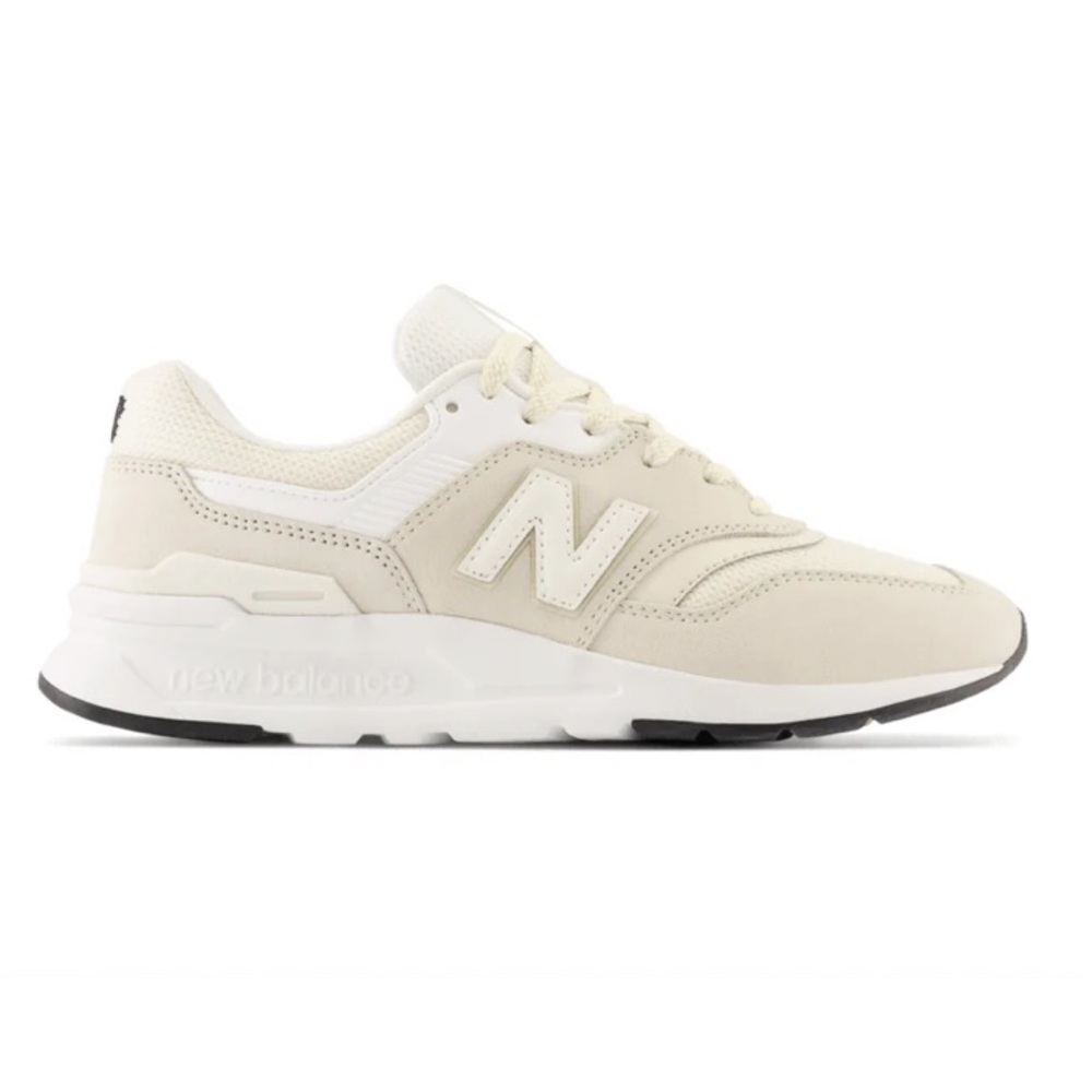 New Balance Women’s 997 HTJ Sneakers Tan *Sold Out*